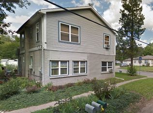 2203 Mount Olivet Rd, Kalamazoo, MI 49004