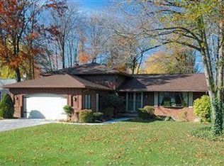 2160 Berkeley Dr, Westlake, OH