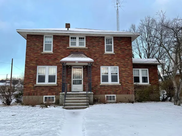 204 E 3rd St, Westfield, WI 53964