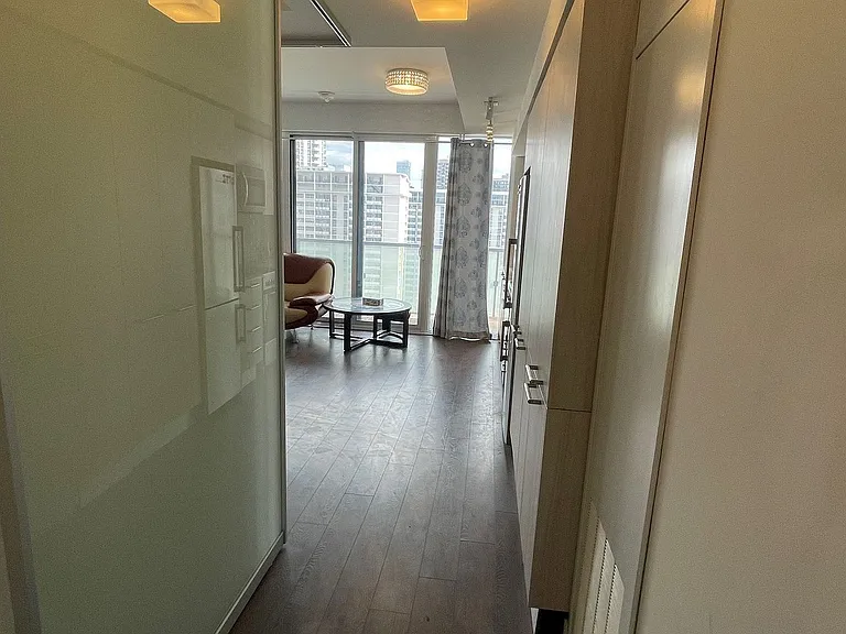 28 Wellesley St E #1203 — Photo 4