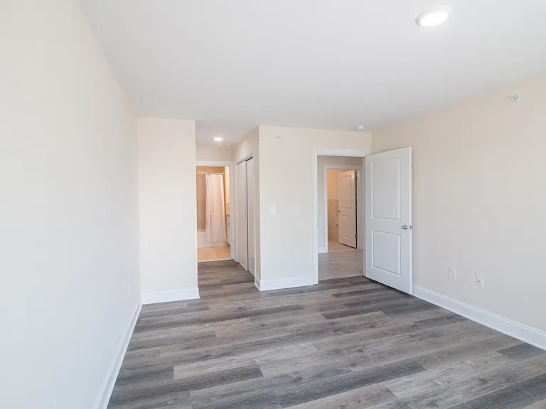 1664 Stuyvesant Ave #305 — Photo 13