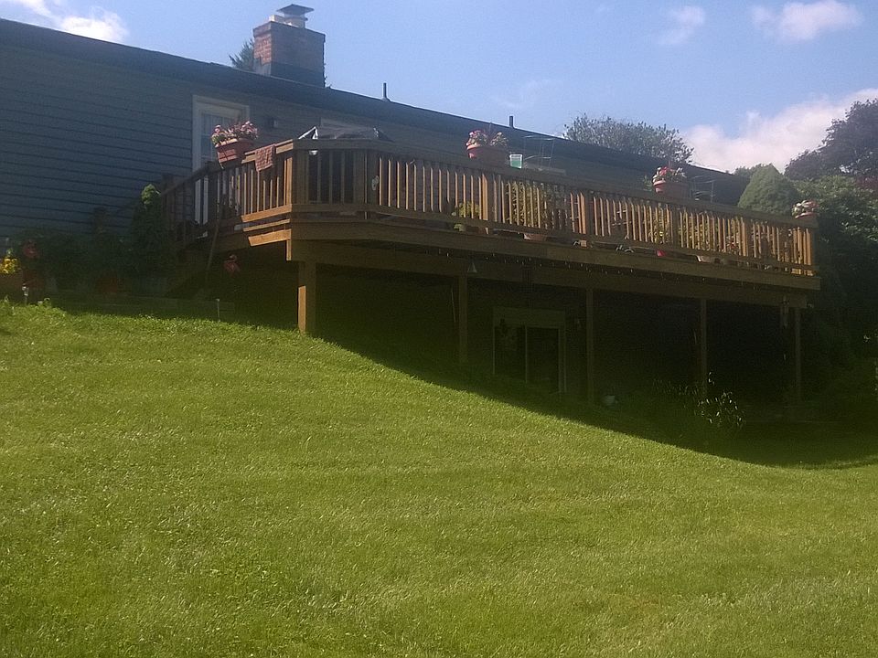 2nd image of 2111 Oakmont Rd