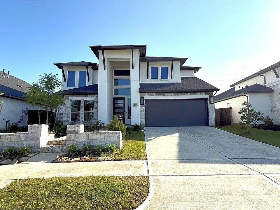 7547 Pemberley Ct