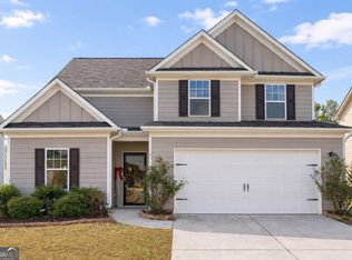 735 Walnut Creek Cir, Pendergrass, GA 30567