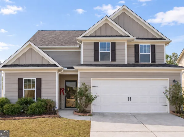 735 Walnut Creek Cir, Pendergrass, GA 30567