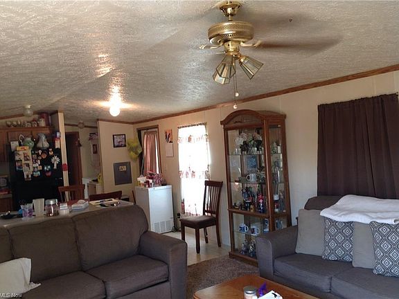 5th image of 47 Cedarwood Dr