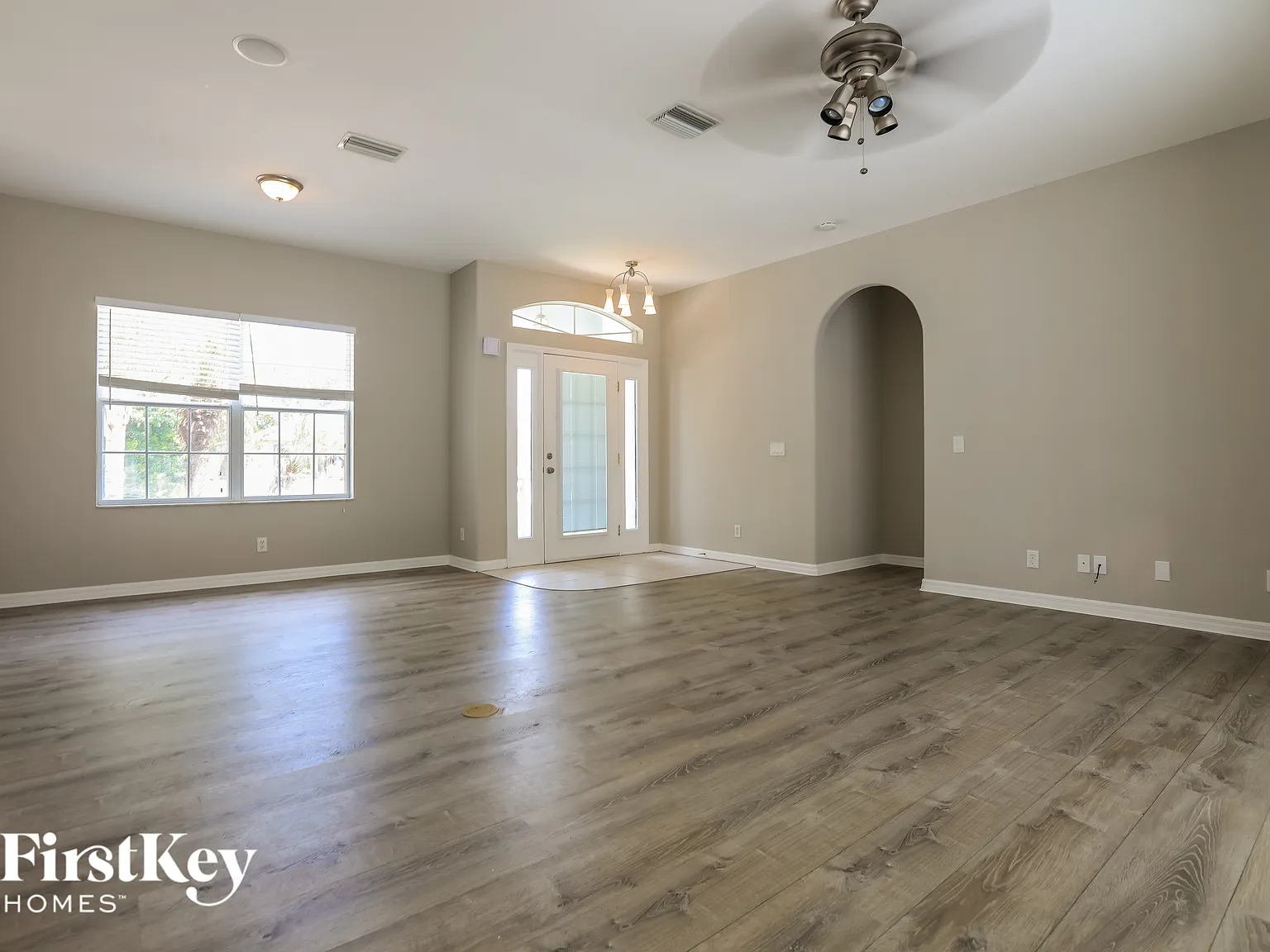 3 bed, 2.0 bath, 1547 sqft, $1,960 — Photo 4