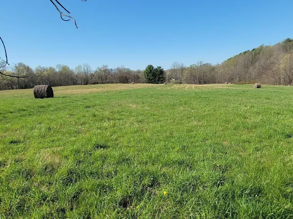 0 Walnut St, Coal City, IN 47427