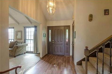 3rd image of 8503 Sterling Ave