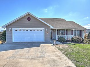 655 Ridgecrest Rd, Jonesborough, TN 37659