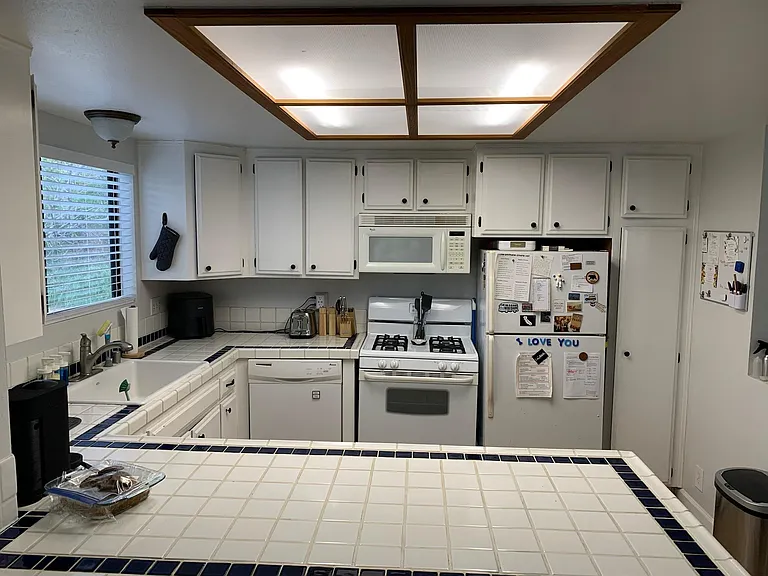 3215 Fairview Dr — Photo 5