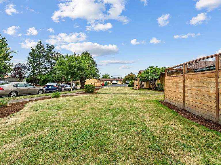 6970 SW King Blvd — Photo 24