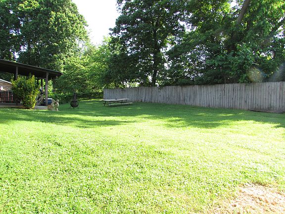 3rd image of 106 Whitson Ln