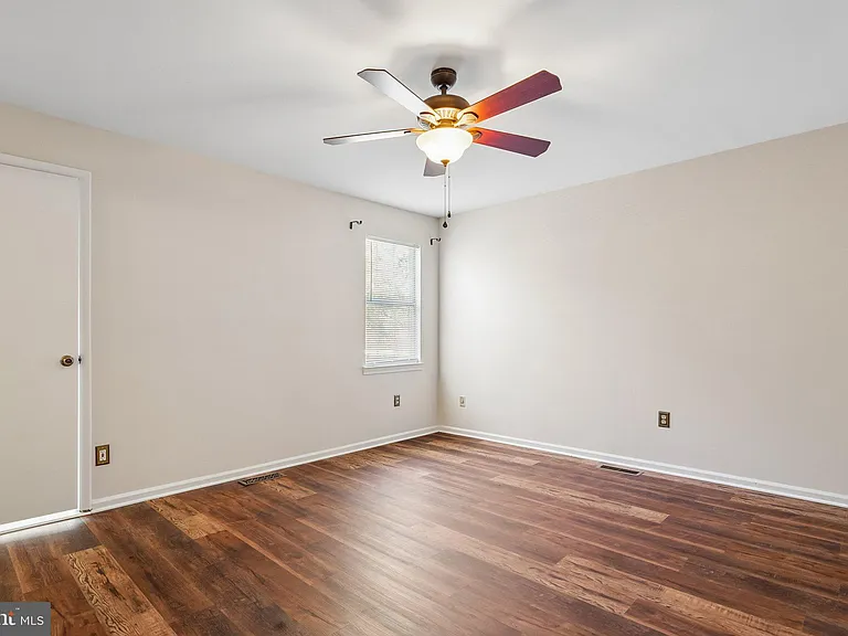 2313 Westport Ln — Photo 10