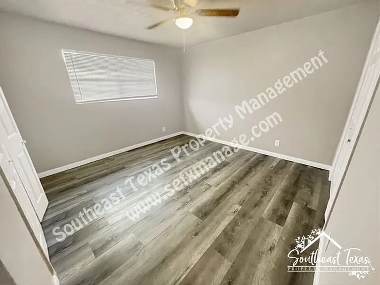 655 Adams St #6 — Photo 9