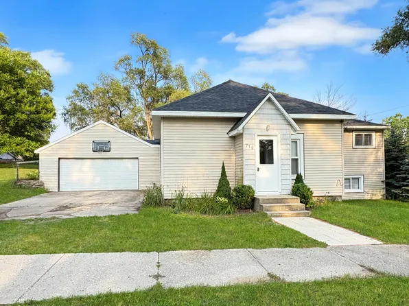 716 Root St, Belding, MI 48809