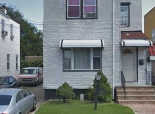 137-17 233rd St, Rosedale, NY 11422
