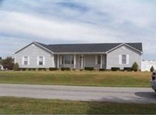 708 Grist Mill Rd, Stanford, KY 40484