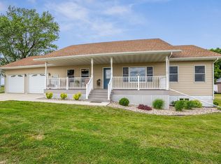 49434 840th Ave, Hector, MN 55342