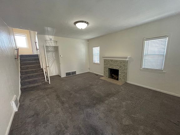 4th image of 307 Estabrook St