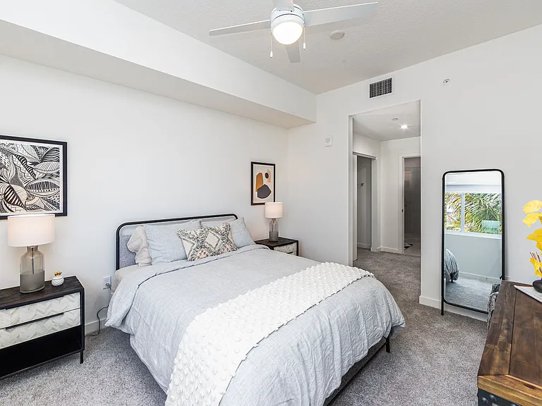 The MID Apartment Residences — Photo 6