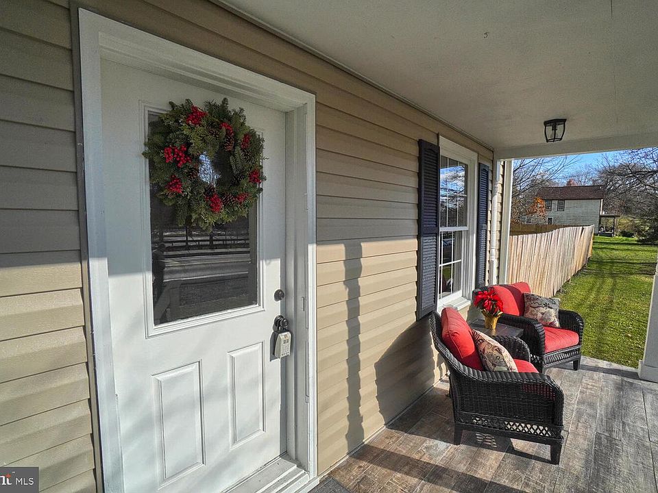 3734 Clay St, Point Of Rocks, MD 21777 Zillow