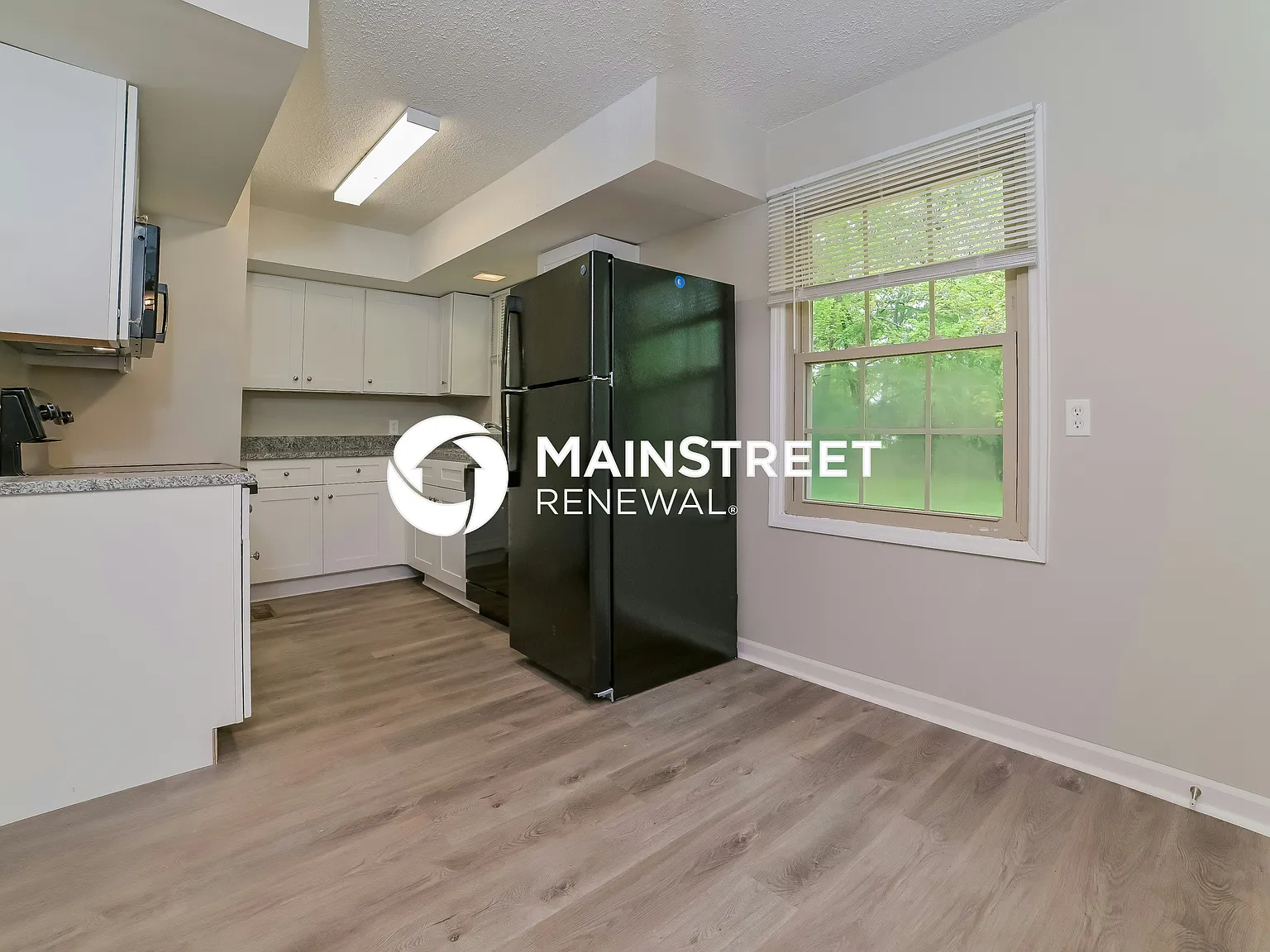 617 Front St — Photo 3