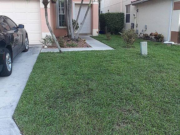 2nd image of 7132 Chesapeake Cir