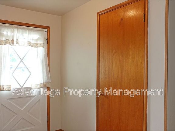 3rd image of 1905 NW Menlo Dr