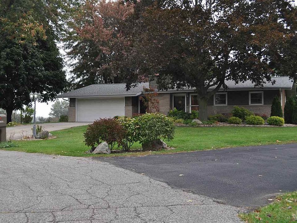 1st image of 24272 Lynn Dr