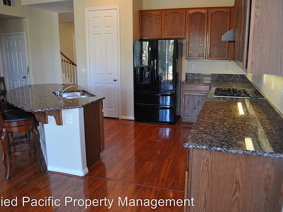 4th image of 33942 Pinehurst Dr