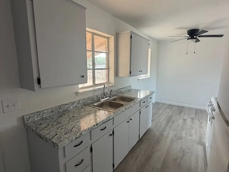 9523 Charleston St — Photo 10