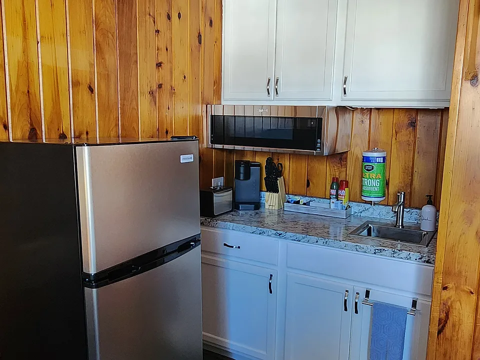 9 Highland Ave #9