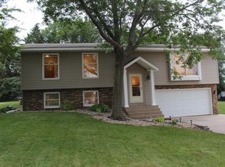 2105 4th Ave SE, Willmar, MN 56201