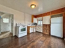 1122 W Augusta Ave #2 — Photo 6