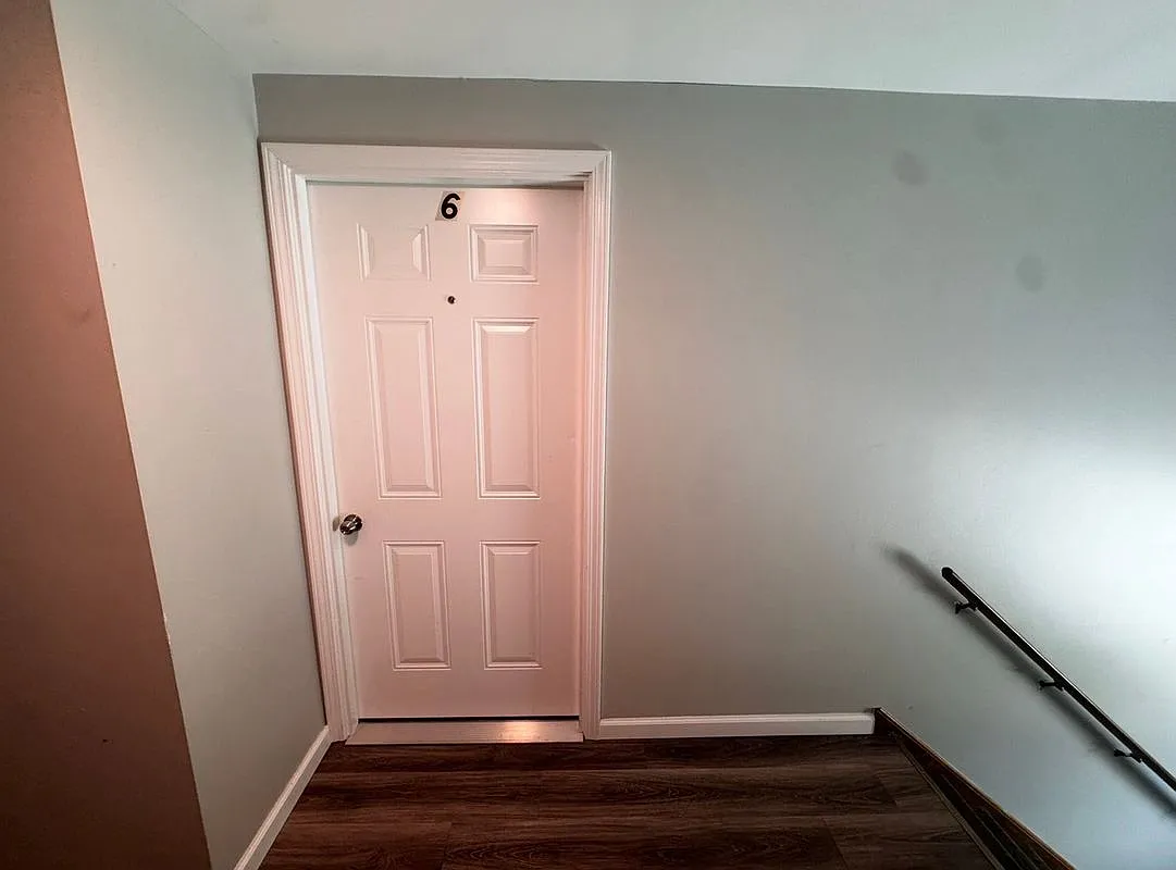 2 bed, 1.0 bath, 600 sqft, $1,100 — Photo 2