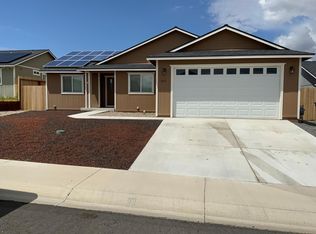 4572 Rutledge St, Fernley, NV 89408