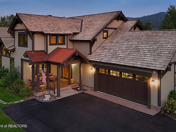 2nd image of 47 & 49 Moulton Ln