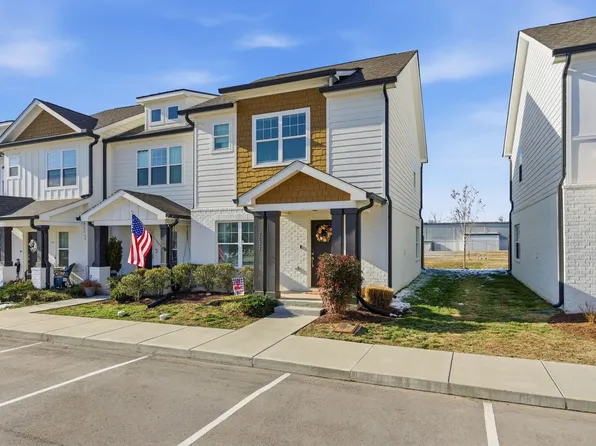 2033 Axis Ave, Old Hickory, TN 37138