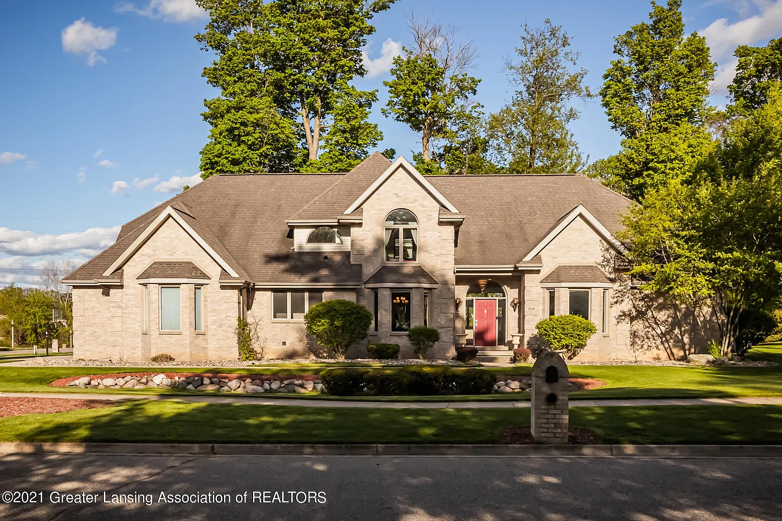 2518 Sugartree Trl photo 1
