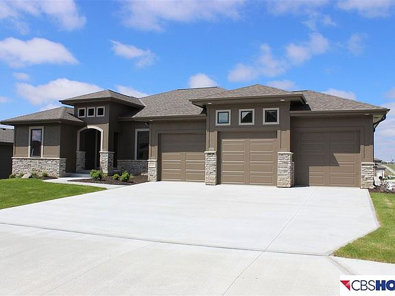 2nd image of 10104 S 124th Ave