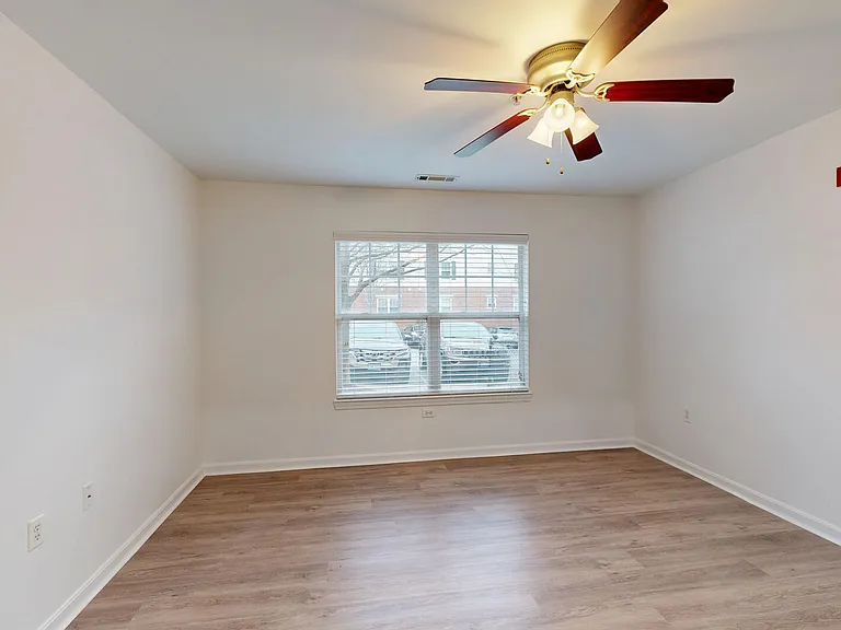 Inwood West — Photo 99