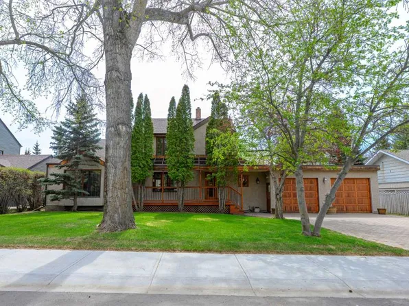 9827 N 106th Ave, Grande Prairie, AB T8V 1J2