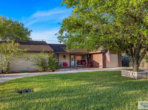 107 W 8th St, Los Fresnos, TX 78566