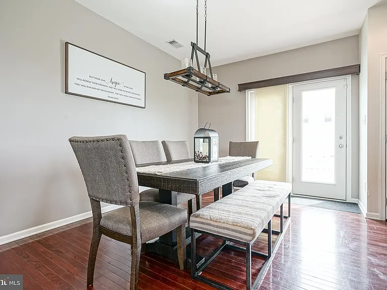 465 Wistar Pl — Photo 13