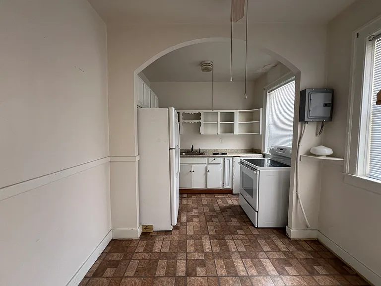 316 W Colonial Dr #10 — Photo 7