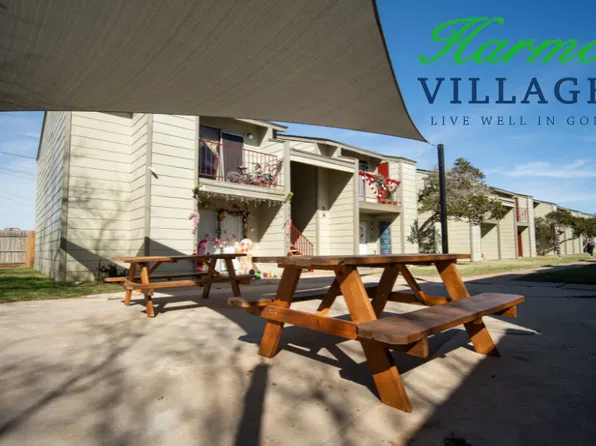 1725 Seydler St, Gonzales, TX