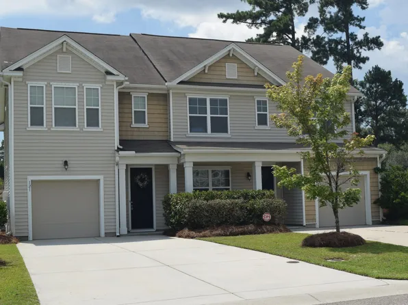 121 Wild Holly Dr, Moncks Corner, SC 29461