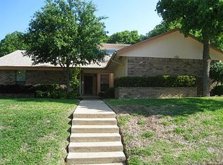 7201 Big Bear Lake Dr, Arlington, TX 76016