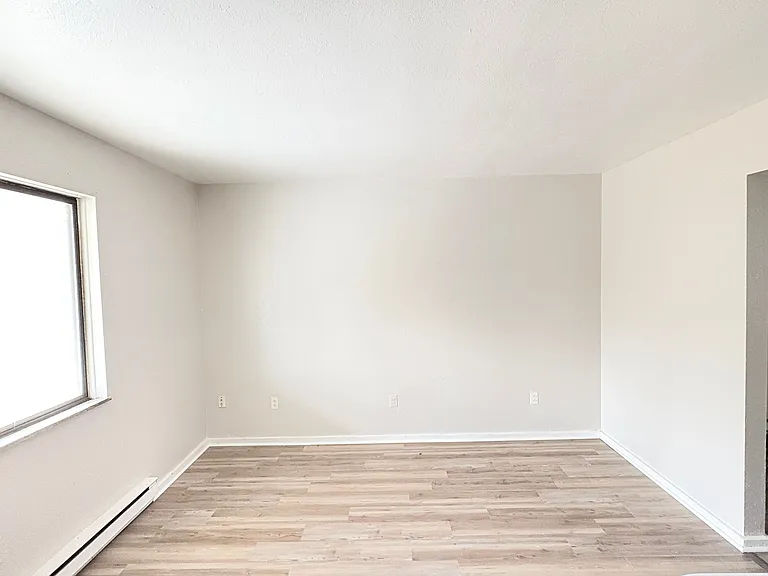 Brooke Park Apartments — Photo 10